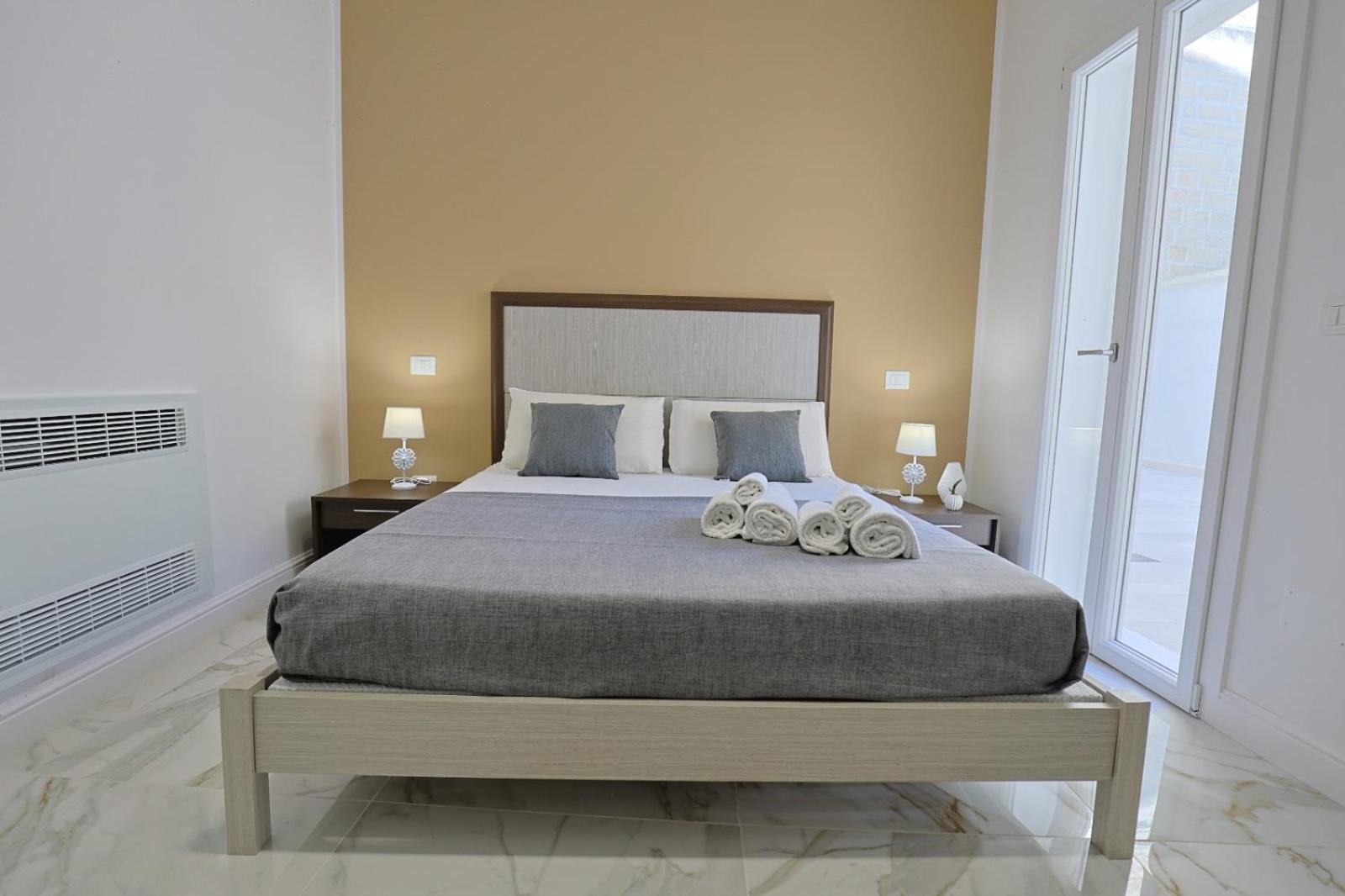 Palazzo Cavour Bed & Breakfast Lecce Bagian luar foto