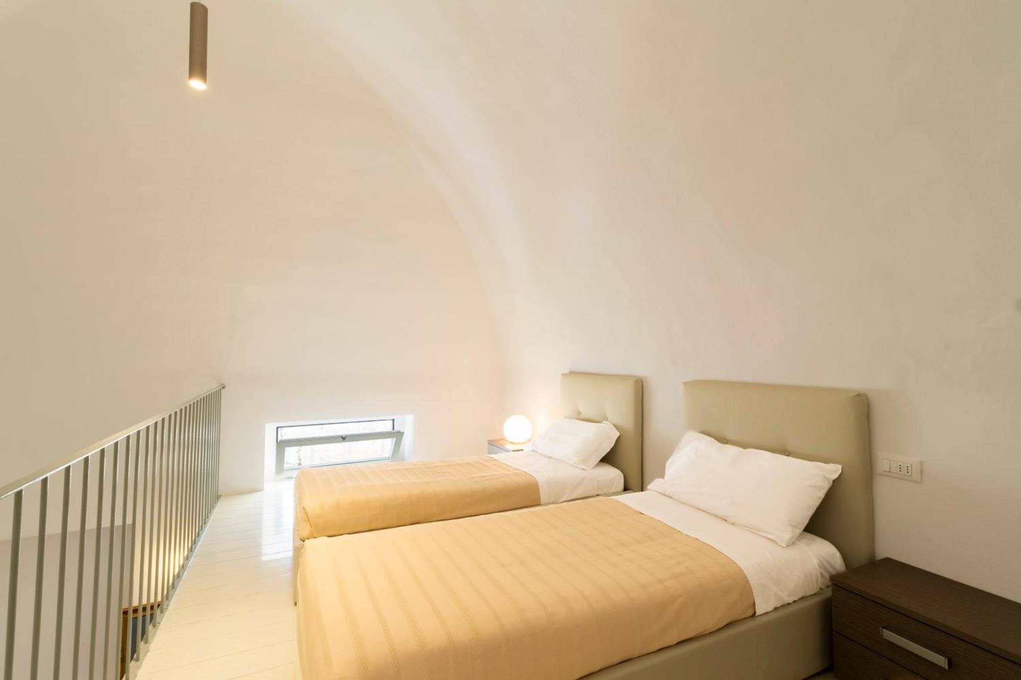 Palazzo Cavour Bed & Breakfast Lecce Bagian luar foto