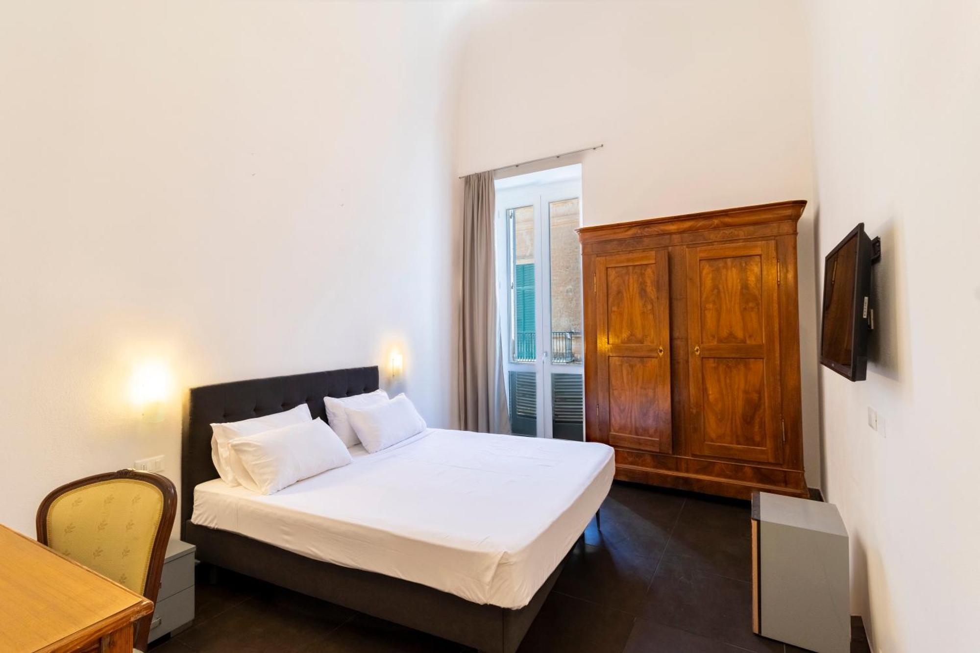 Palazzo Cavour Bed & Breakfast Lecce Bagian luar foto